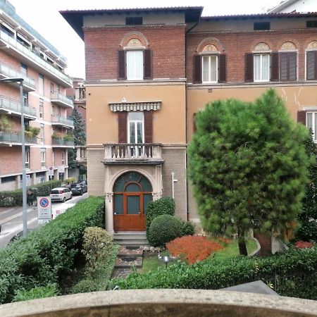 Bed And Bike - Bergamo Dream House Bed and Breakfast Buitenkant foto