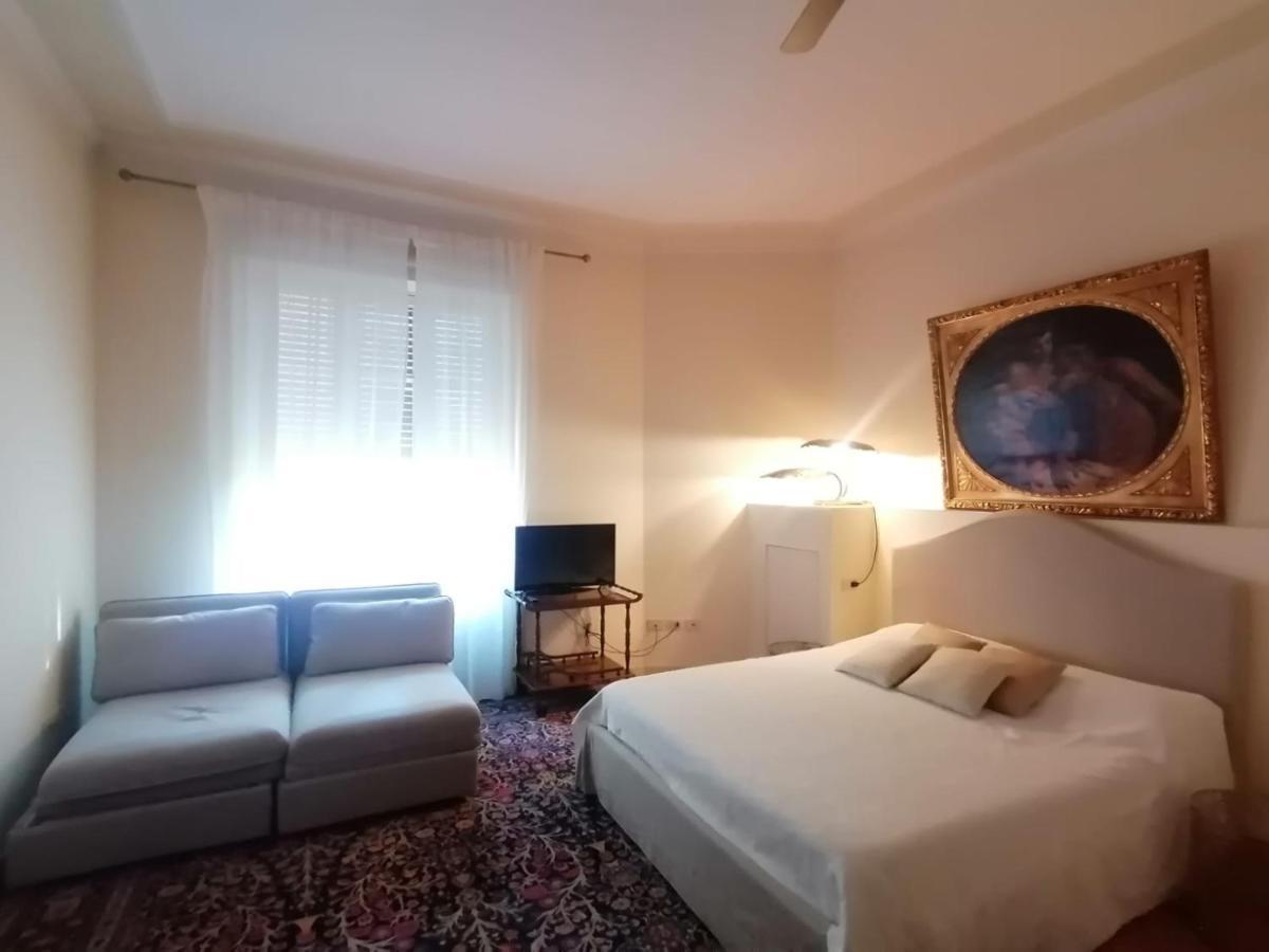 Bed And Bike - Bergamo Dream House Bed and Breakfast Buitenkant foto